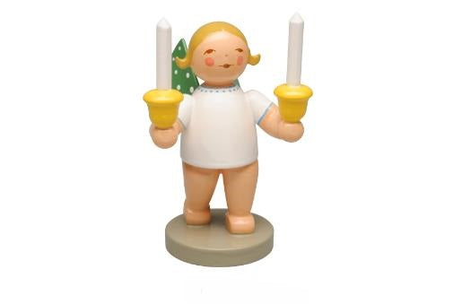 Engel mit zwei Kerzen